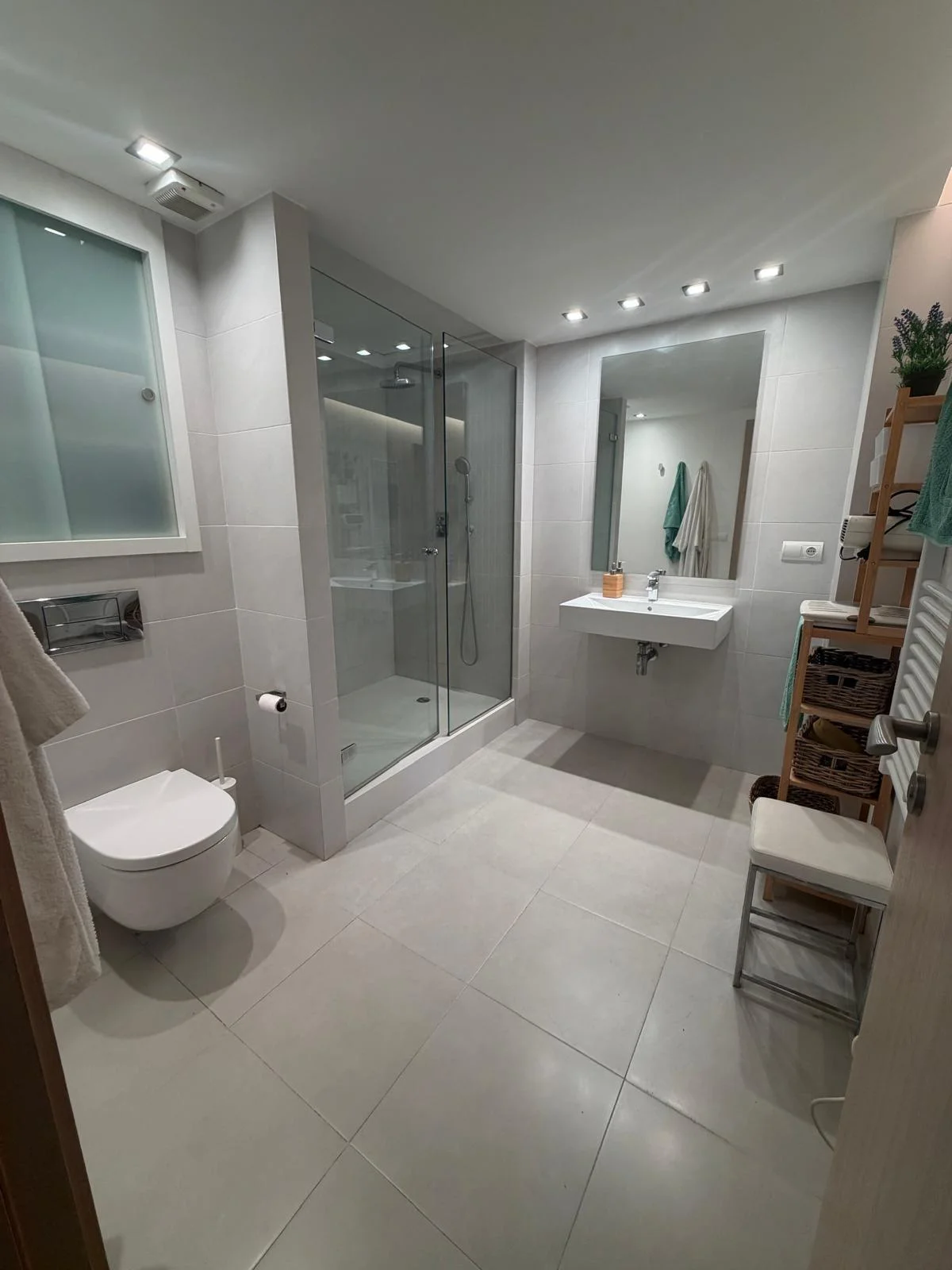 Reformed seven-bedroom flat in Alfafar