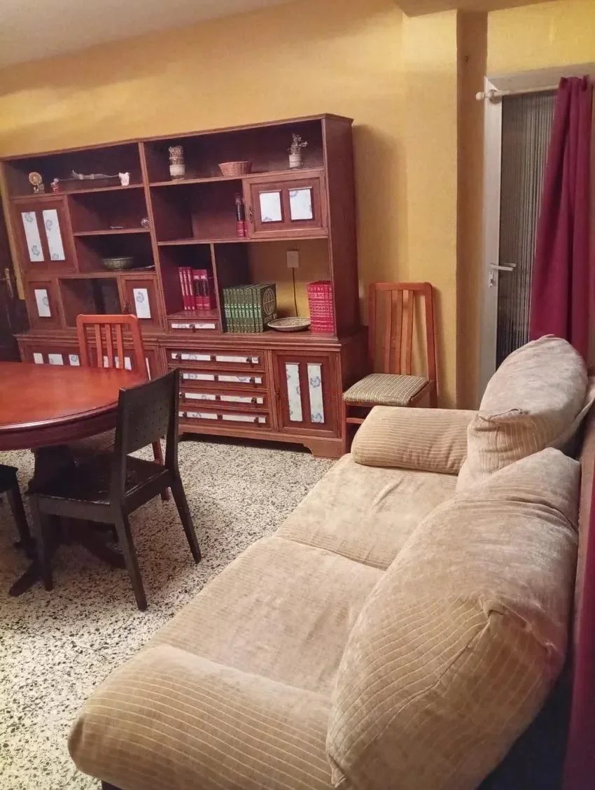 Piso céntrico en Alzira, 4 habitaciones