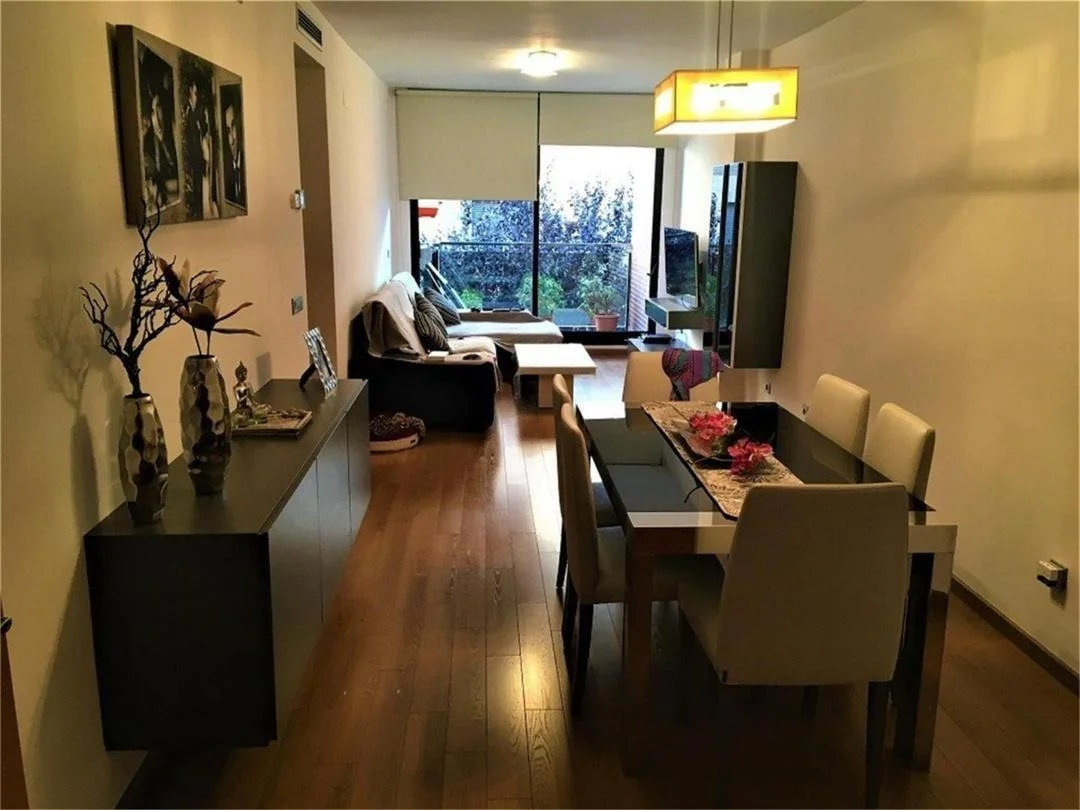 Three-bedroom apartment with rooftop pool