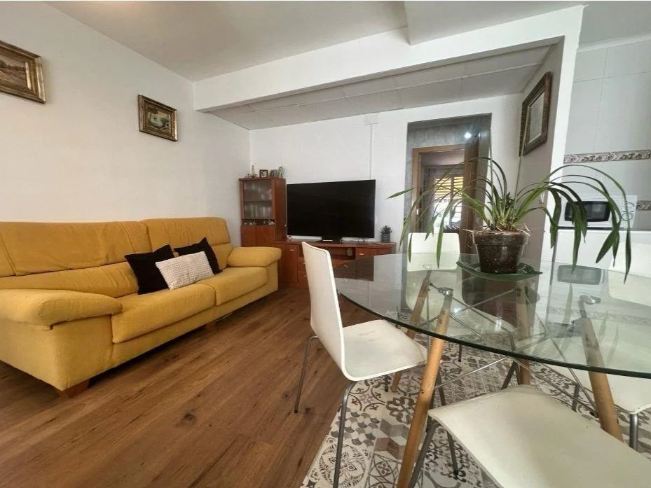 Renovated Valencia flat, two units