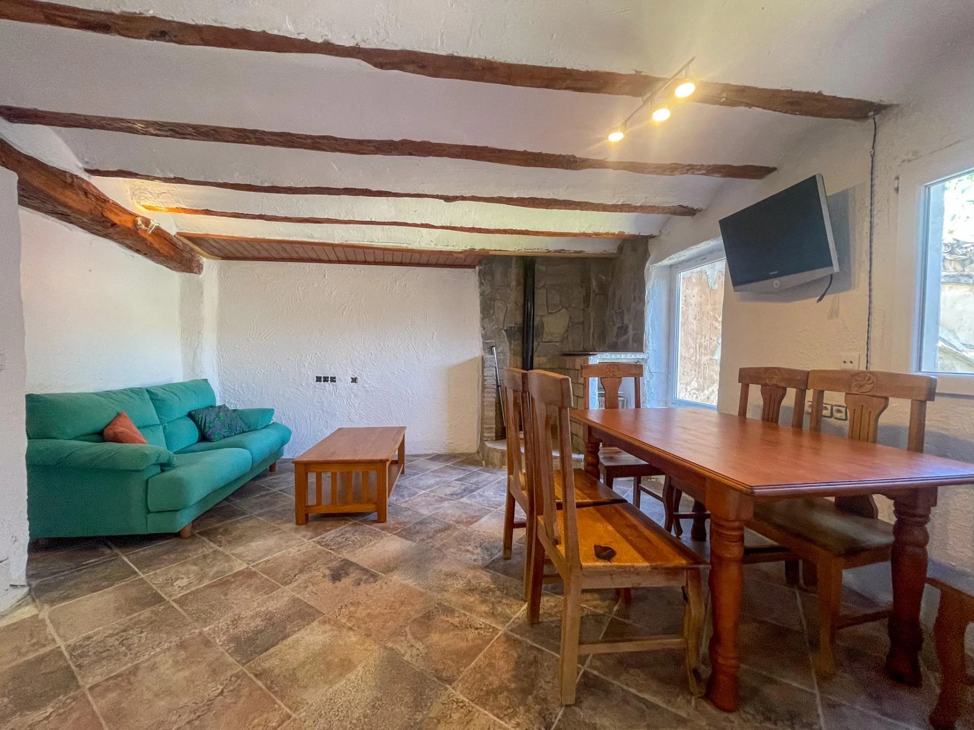 Casa amplia en Requena para reformar