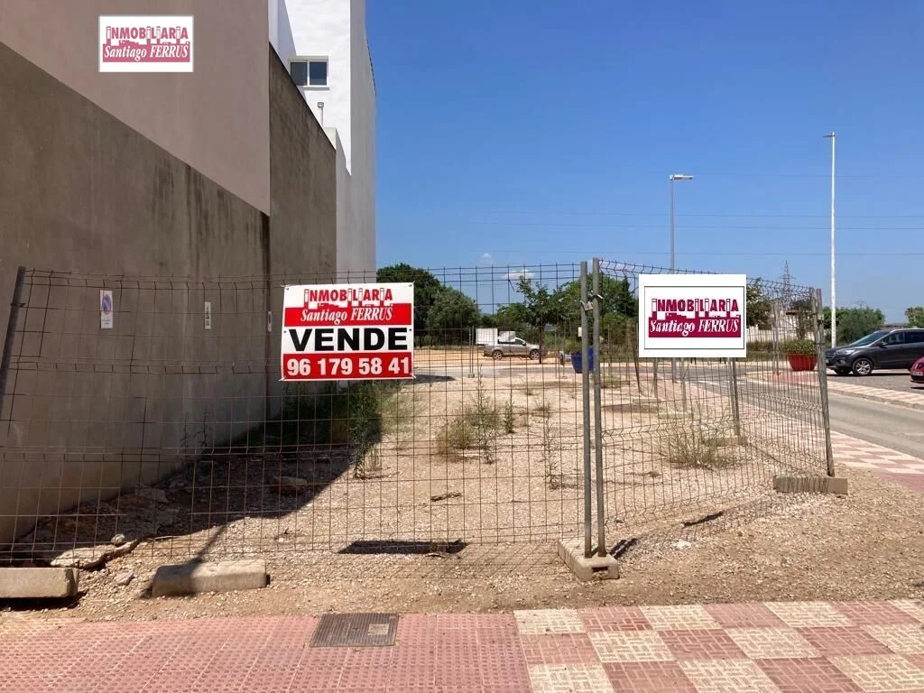 Solar urbano en Almussafes, 210 m²