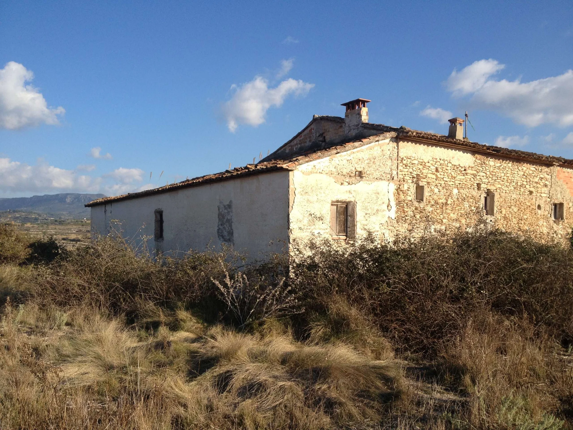 Casa rústica de piedra con 413 m²