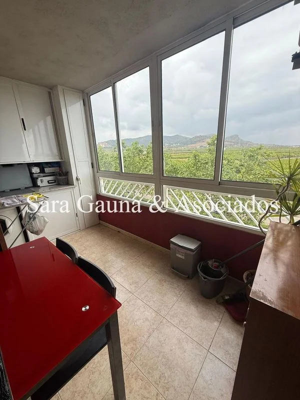 Good-condition Sagunto flat, 133 m²