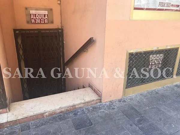 Good-condition commercial unit, 53 m²