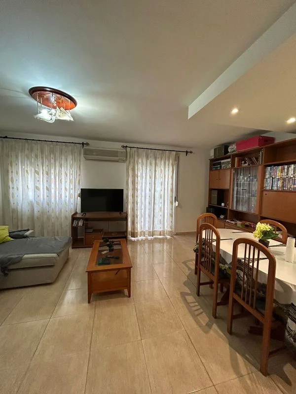 Urban plot in Montesol, 600 m²