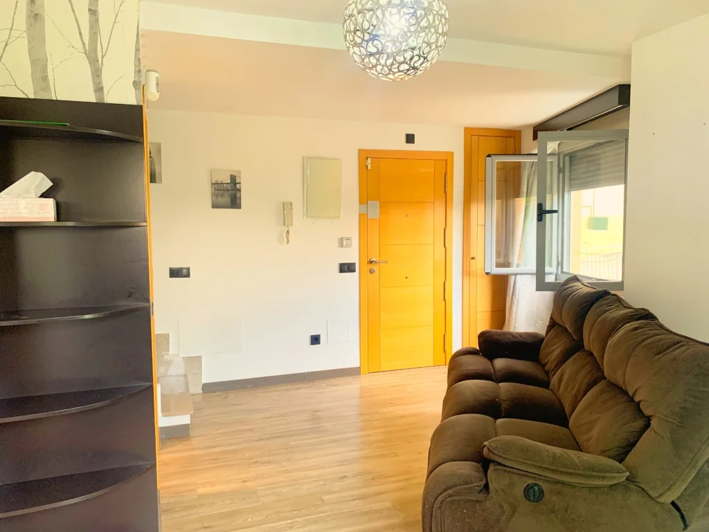 Improved duplex in Soledad, 1 bedroom