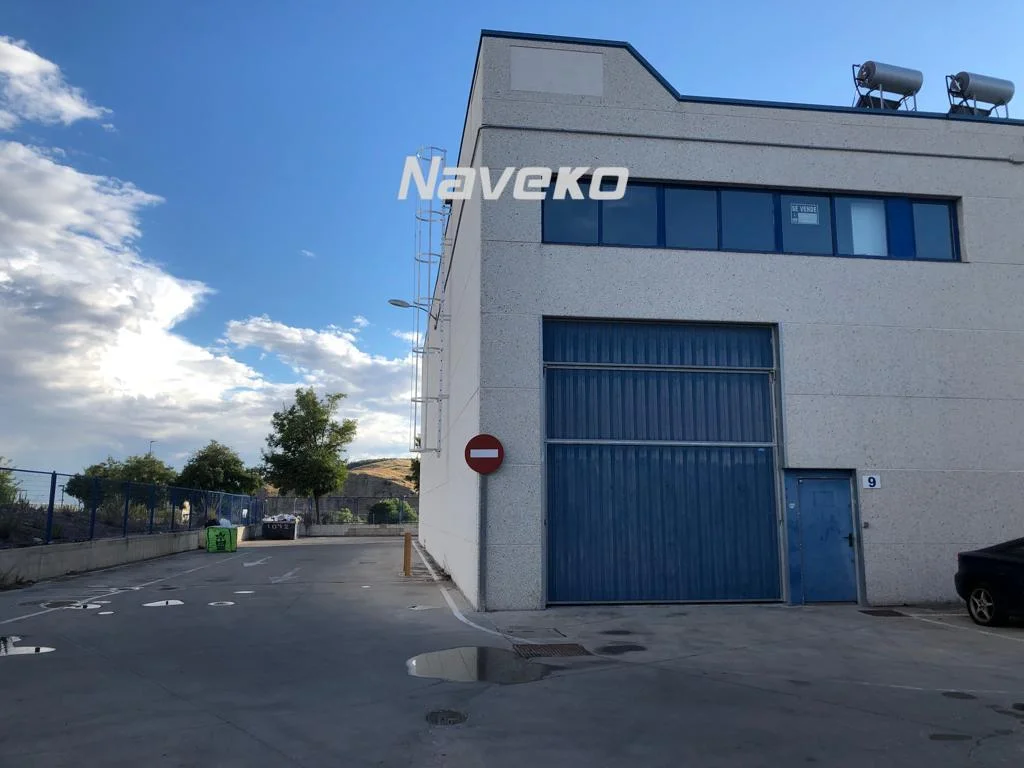 Income-producing industrial unit, 204 m²