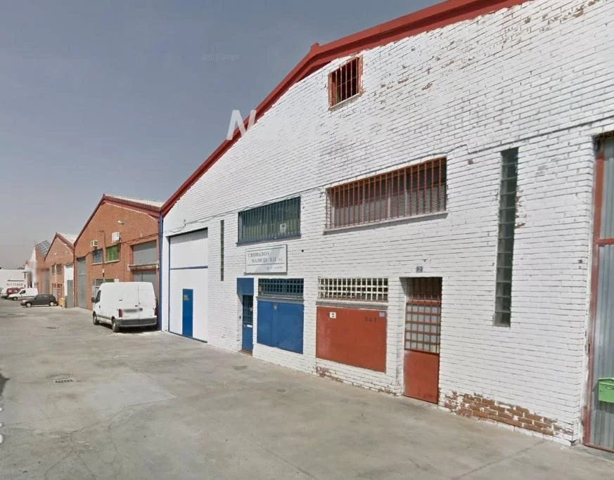 Industrial warehouse in Algete, 350 m²