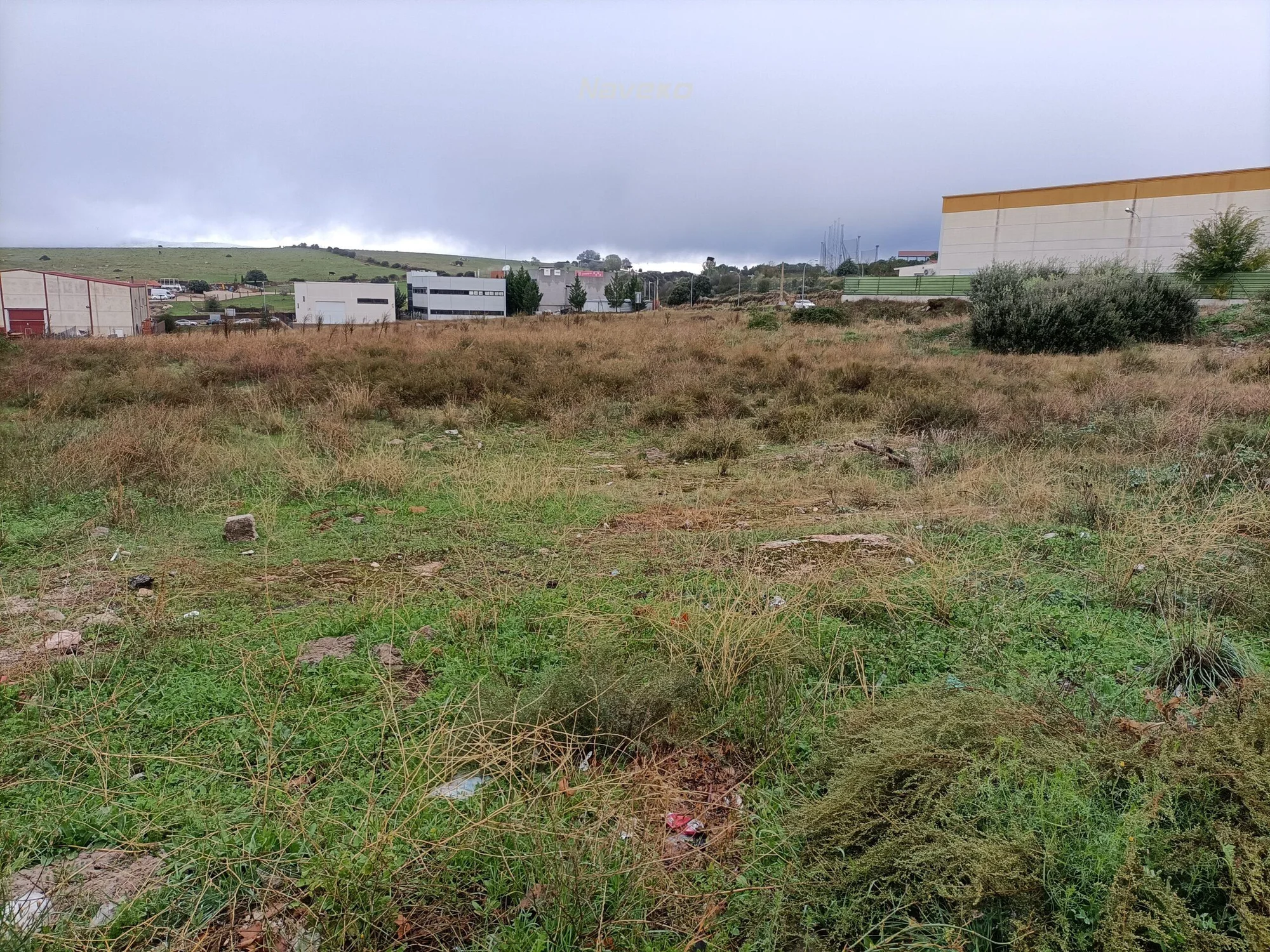 Parcela industrial con 6.900 m² edificables