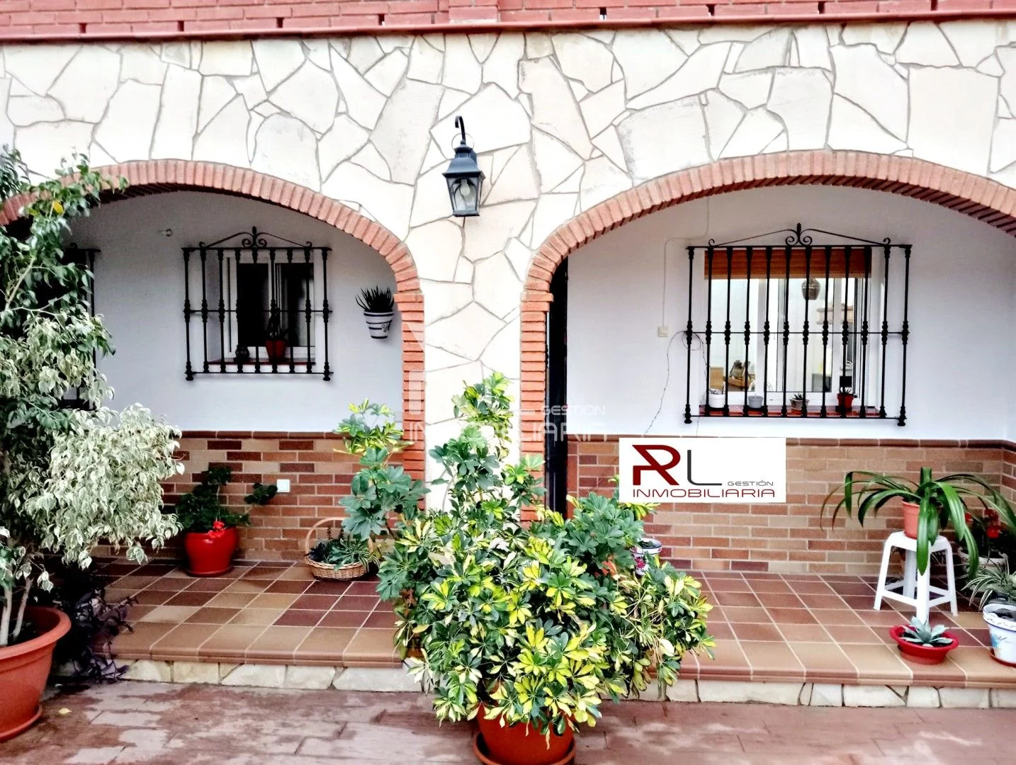 Casa adosada en Álora, 195 m², tres dormitorios