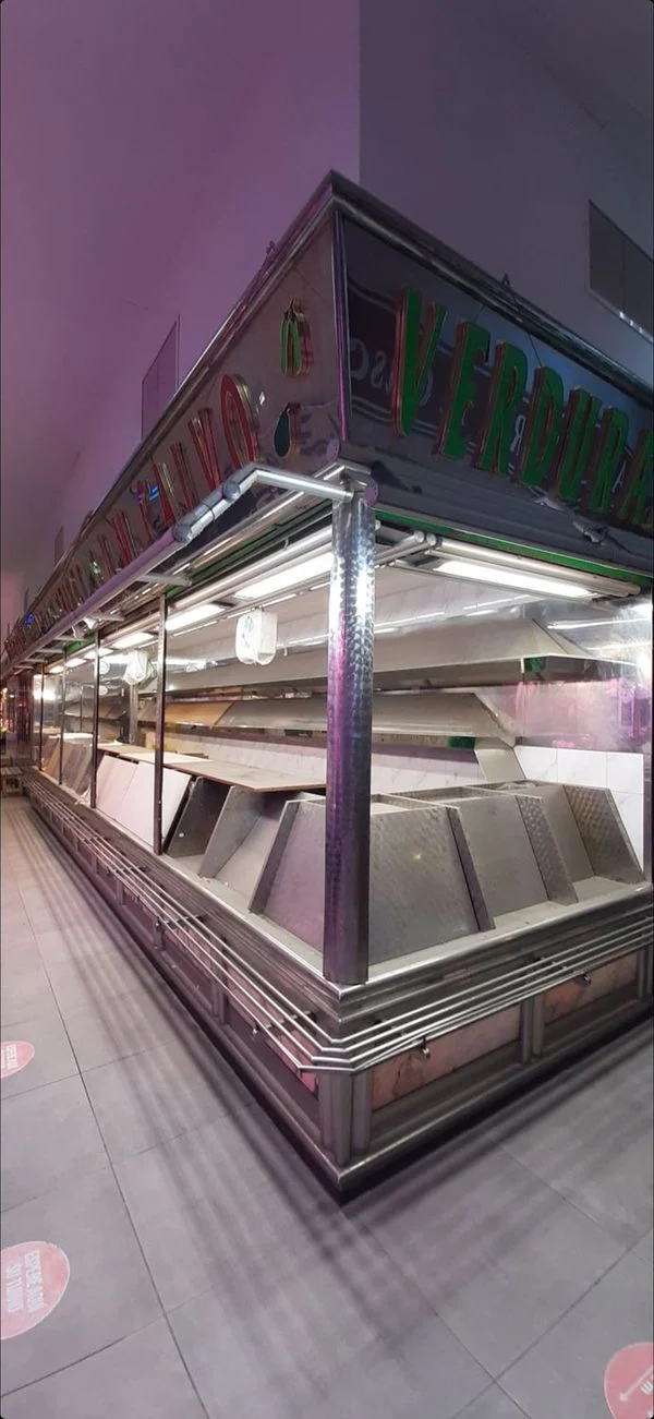 Corner retail unit in Madrid centre