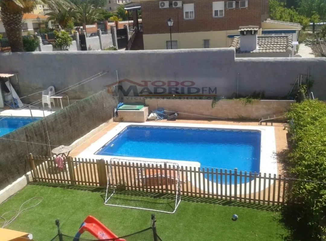 Triplex townhouse with private pool