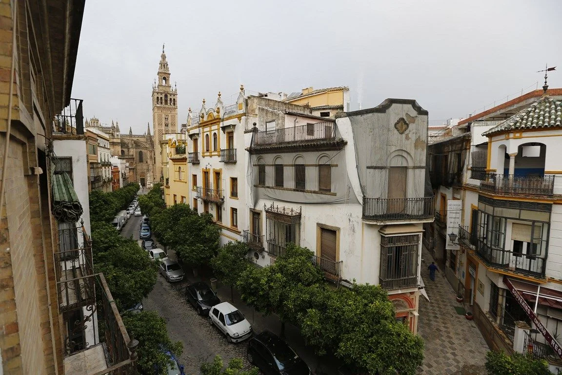 Edificio regionalista en Santa Cruz