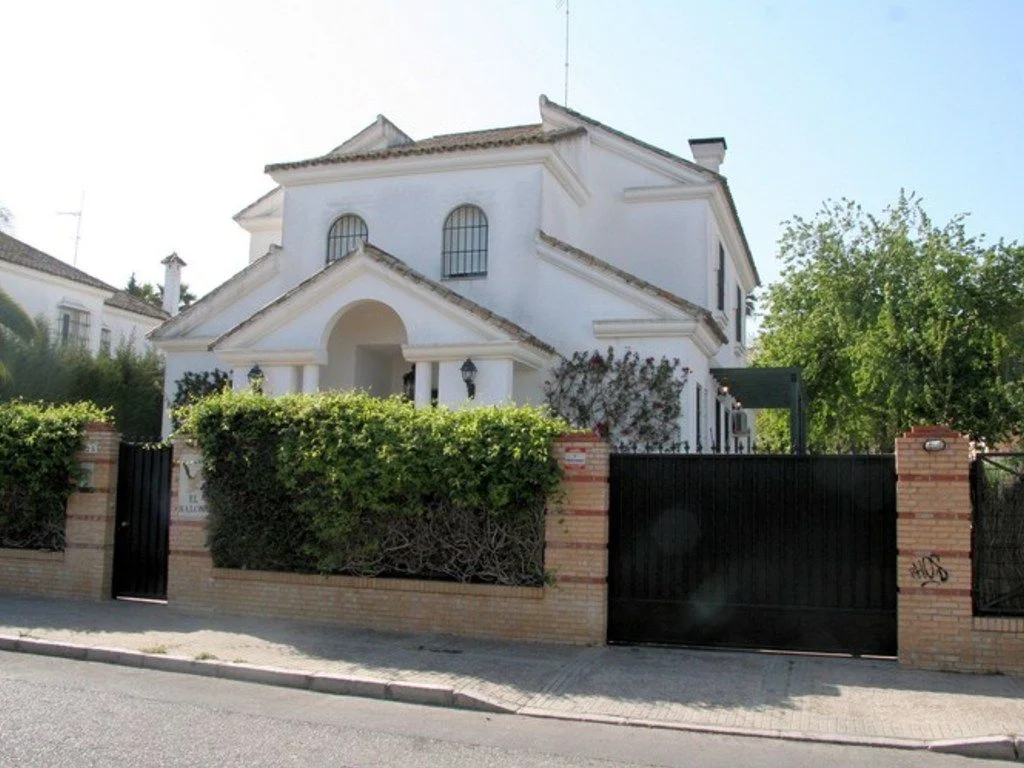 Neoclassical Jerez villa, 5 bedrooms