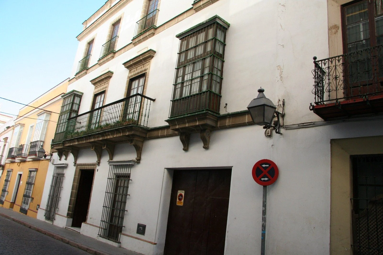 Large Jerez house with seven bedrooms