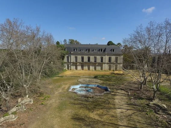 Finca estilo château con potencial urbanístico