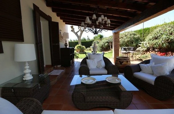 Casa andaluza con casa de invitados
