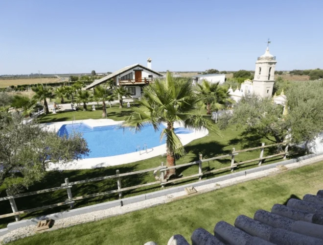 Finca ecuestre andaluza de 8 dormitorios