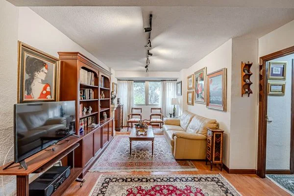 Exterior Madrid flat, 87 m², furnished