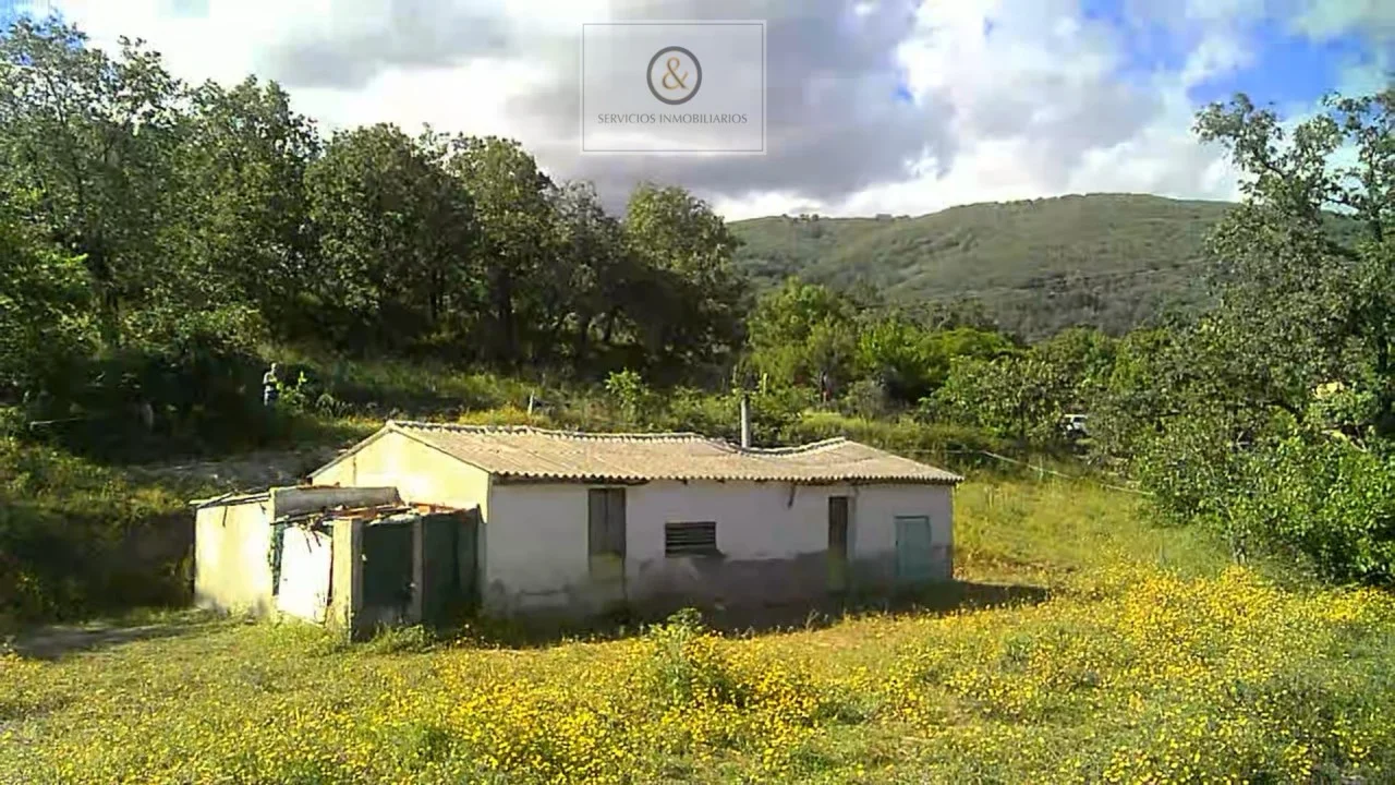 Finca rústica en Candeleda con agua