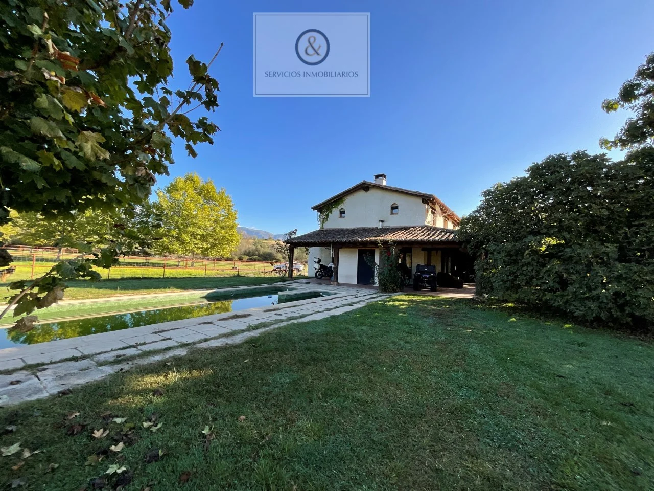 Finca rústica con 416 m² construidos