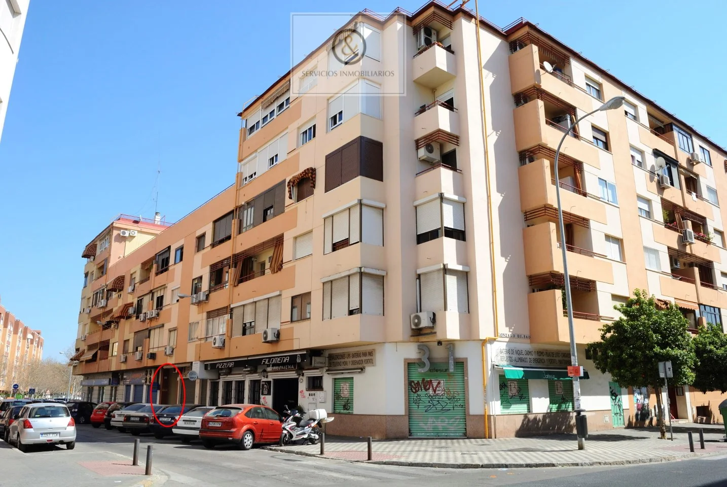 Santa Justa garage with 16 m²
