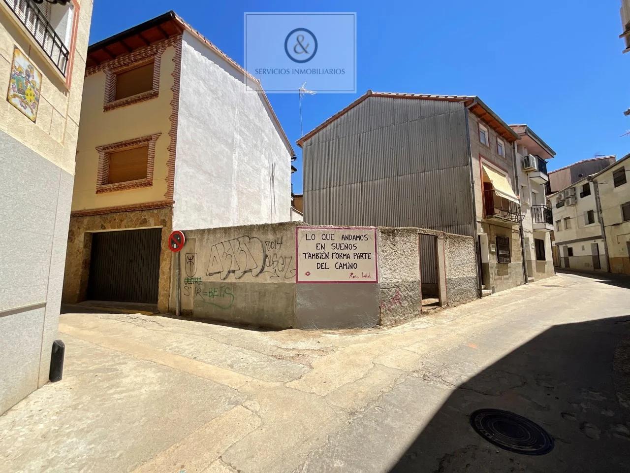 Urban plot in Candeleda historic centre