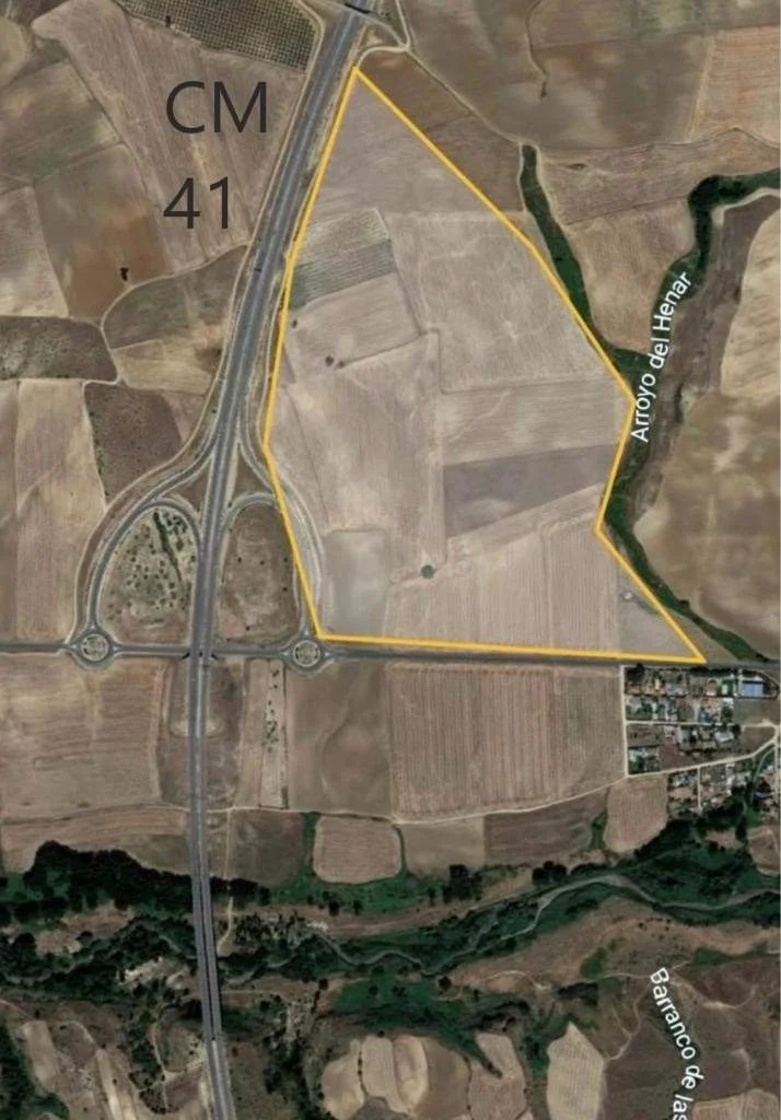 Industrial land with 250,000 m² buildable