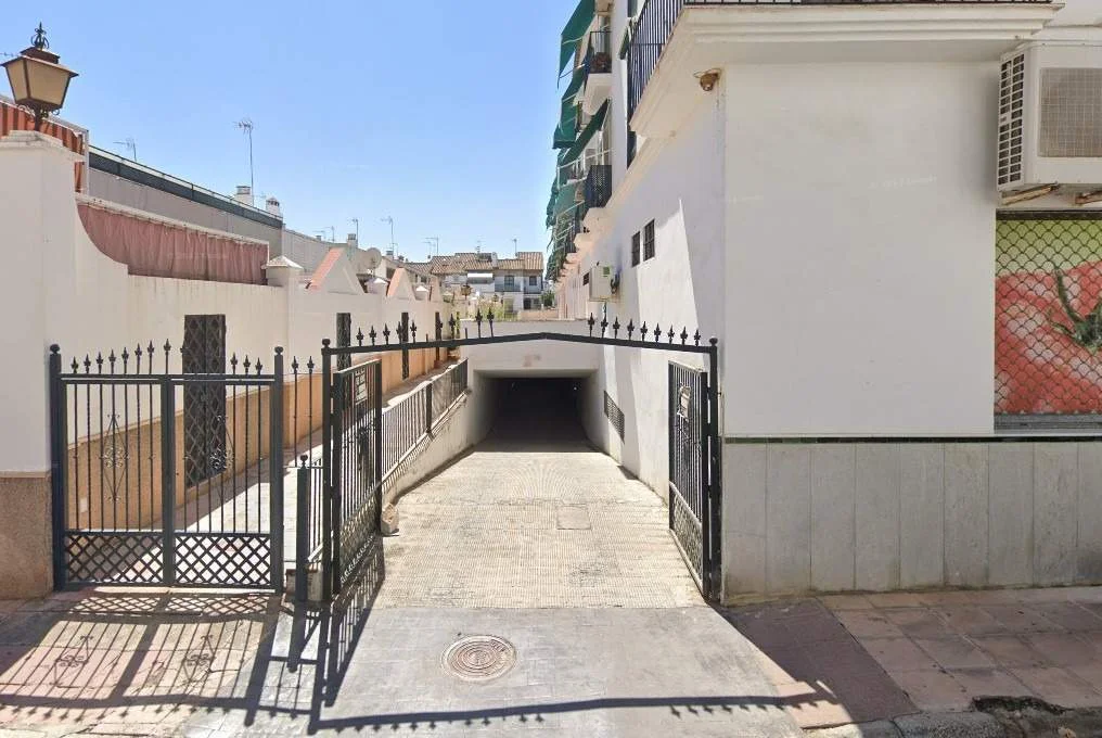 Garaje privado con trastero en Écija