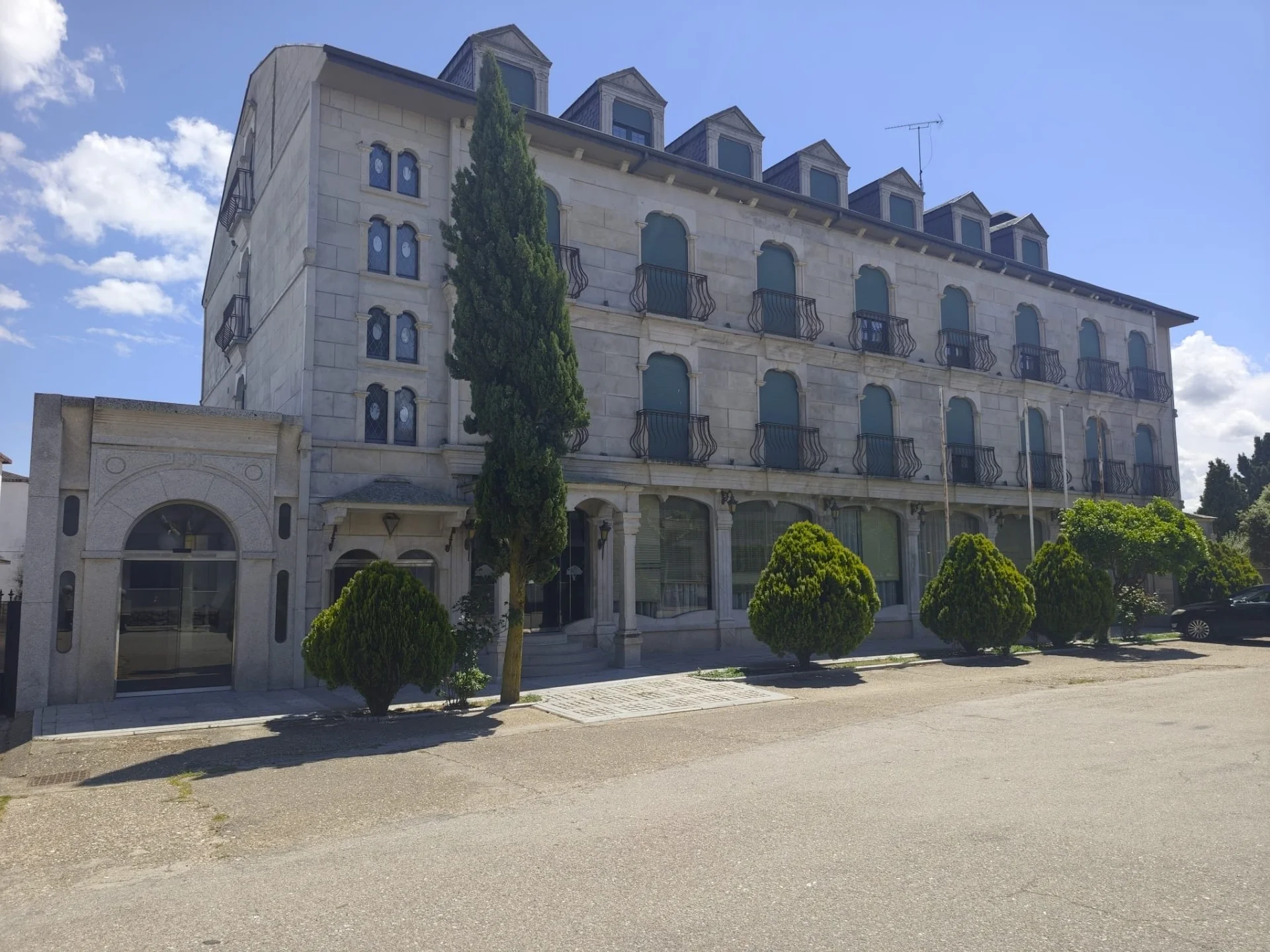Hotel rural con licencia y 45 habitaciones
