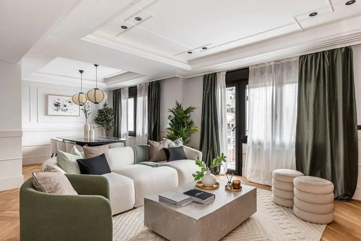 Retiro-area flat with 235 m² canvas