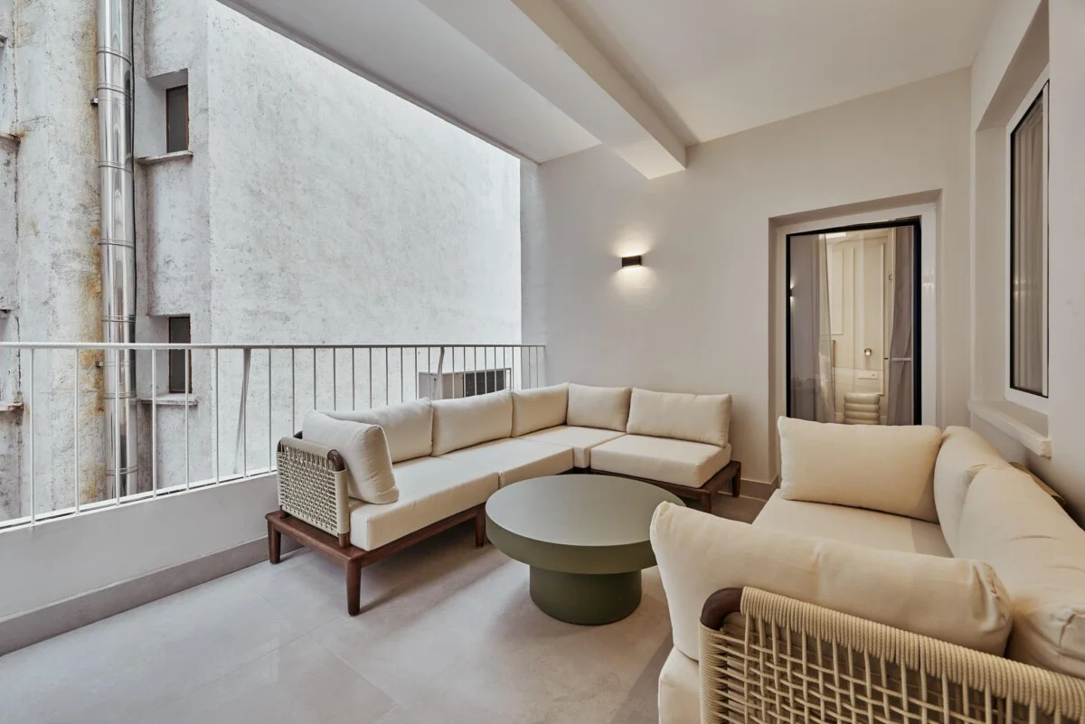 Piso reformado en Lista con terraza