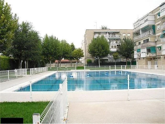 Three-bedroom flat in Fuentebella