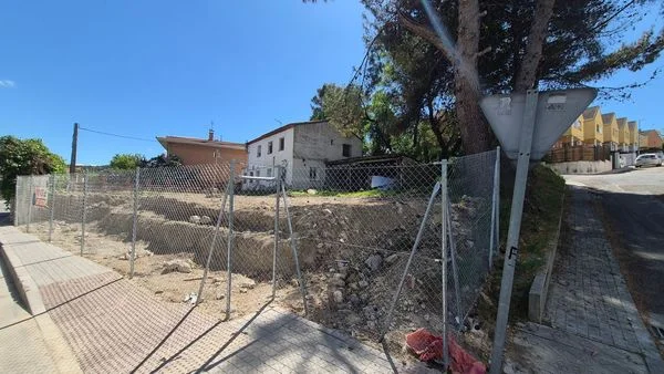 Solar urbano en Villalbilla de 834 m²