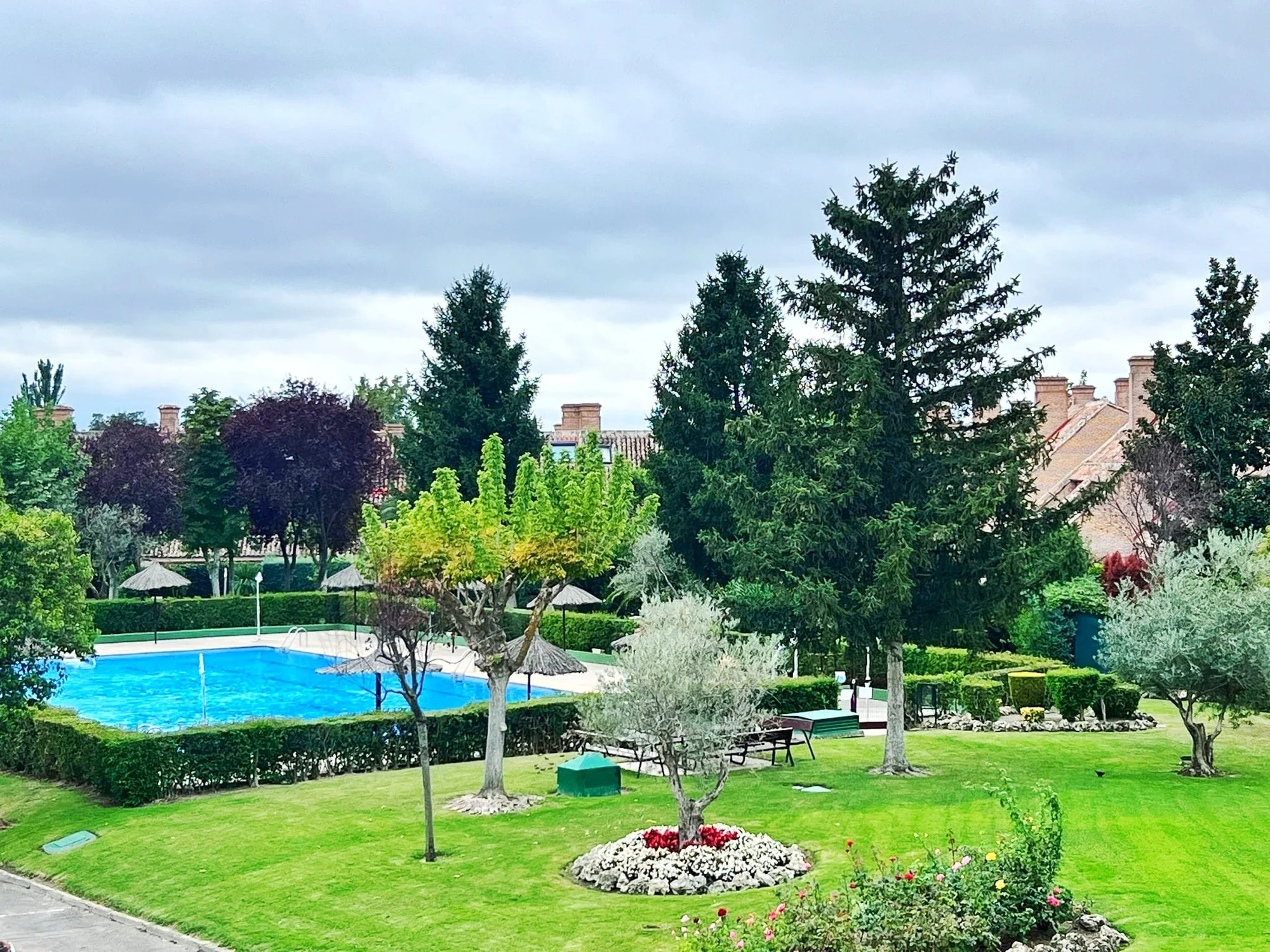 Chalet adosado en Valdepastores, cuatro dormitorios