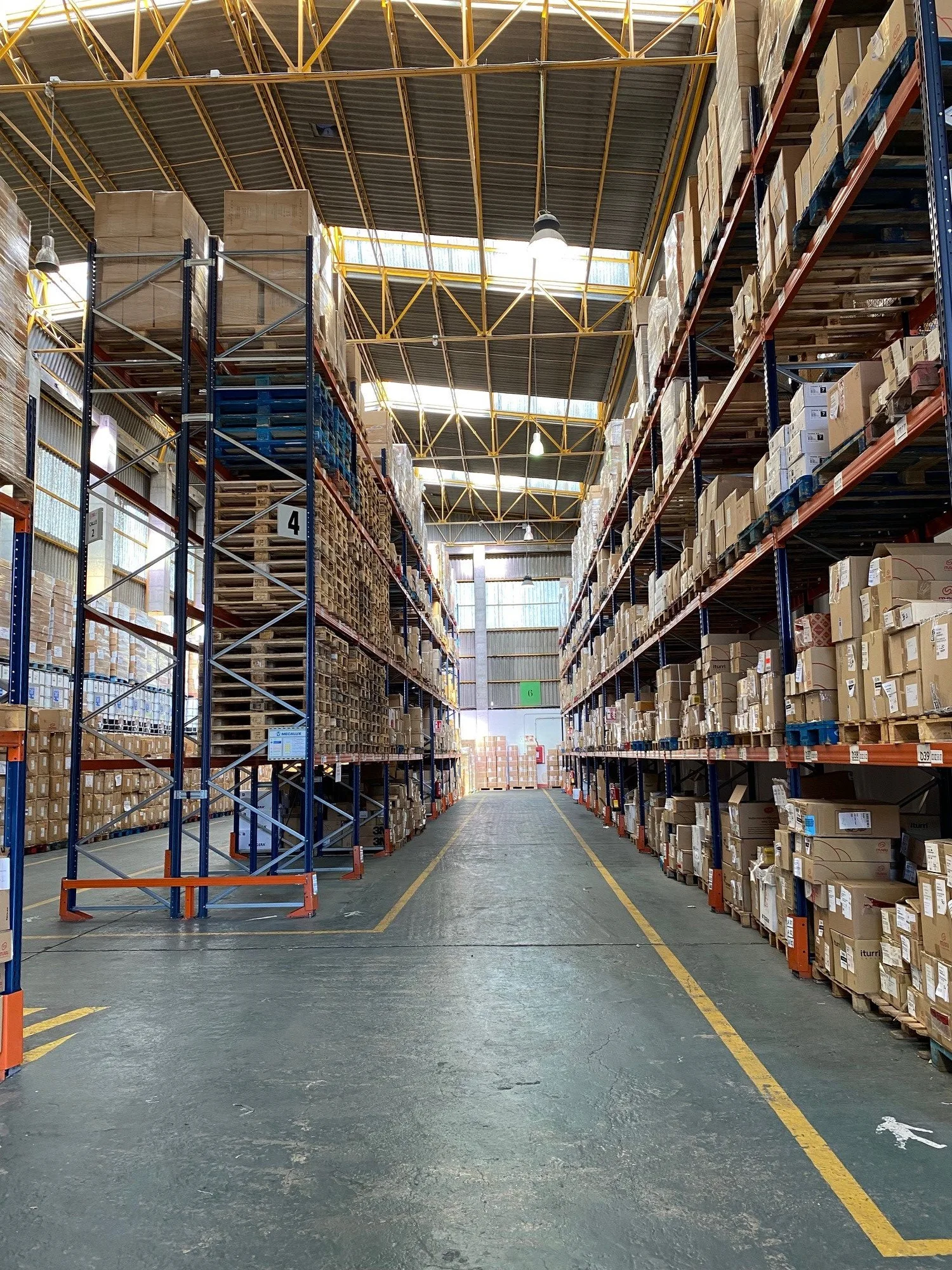 Independent industrial warehouse in Coslada