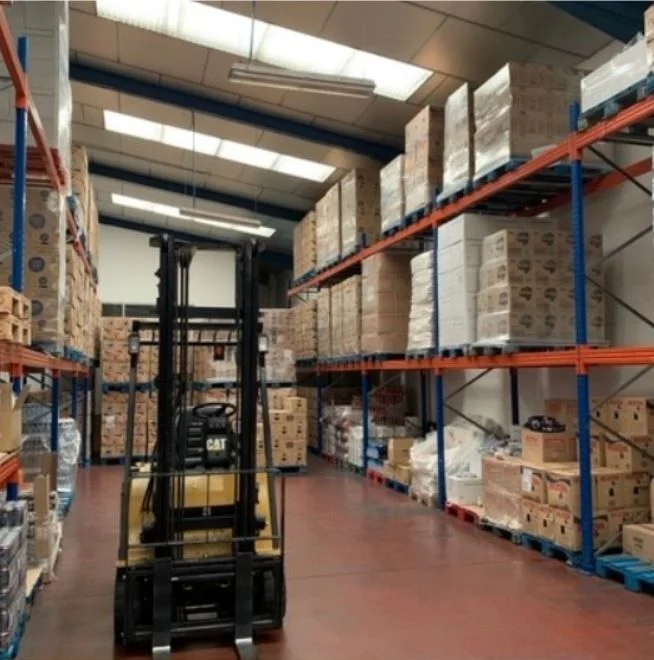 Industrial warehouse complex, 1,350 m²