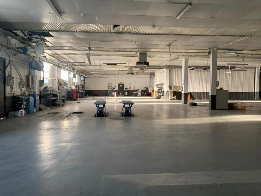 Nave industrial en Leganés, 2.386 m²