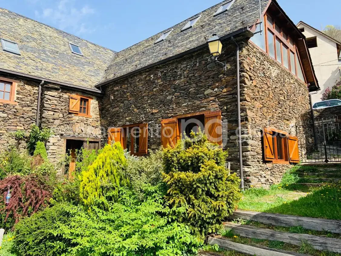 Independent chalet in Aran Valley, 5 bedrooms
