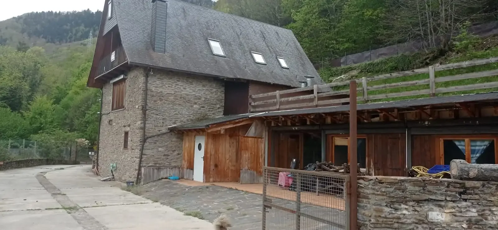 Aranese house on 2,600 m² plot