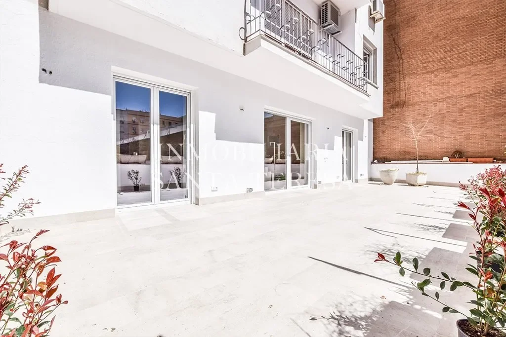 Piso reformado en Chamberí de 439 m²