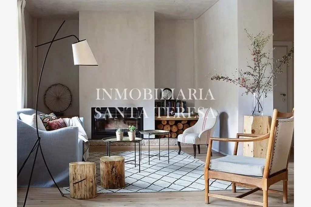 Reformed Puerta de Hierro four-bedroom flat