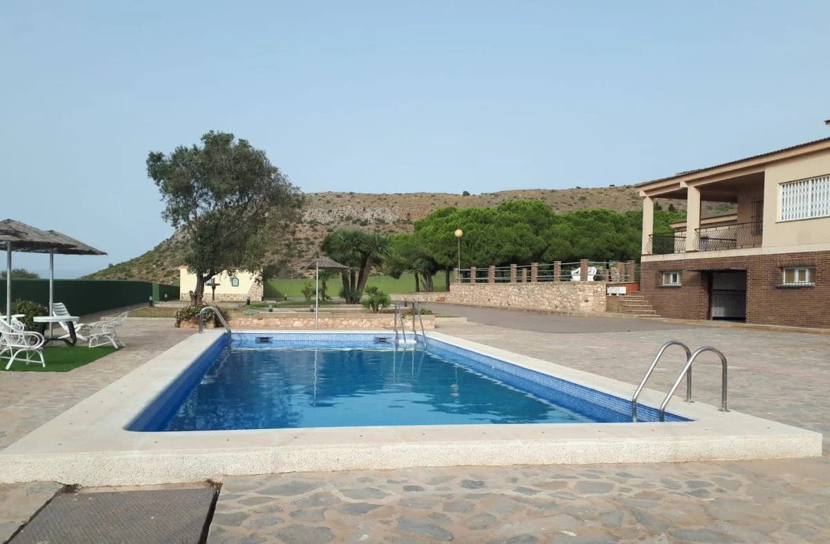 Chalet with pool near Calblanque