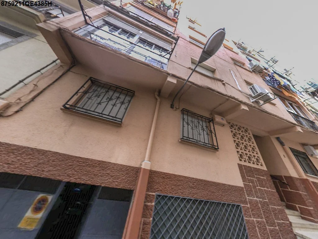 Well-kept Plasencia home, two bedrooms