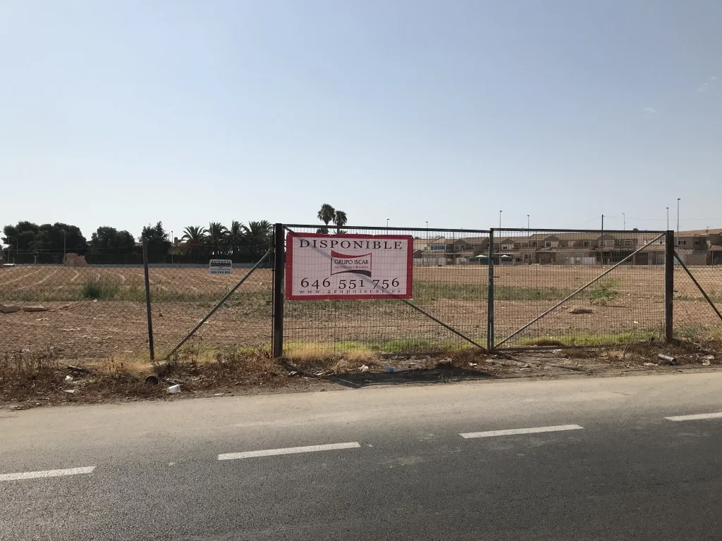 San Javier urban plot, 9,378 m²
