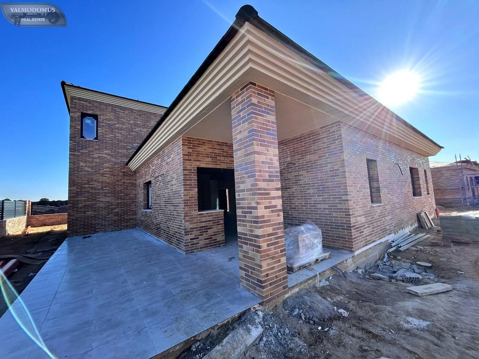 New-build chalet in Pinar, 720m² plot