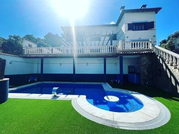 Chalet independiente con licencia turística
