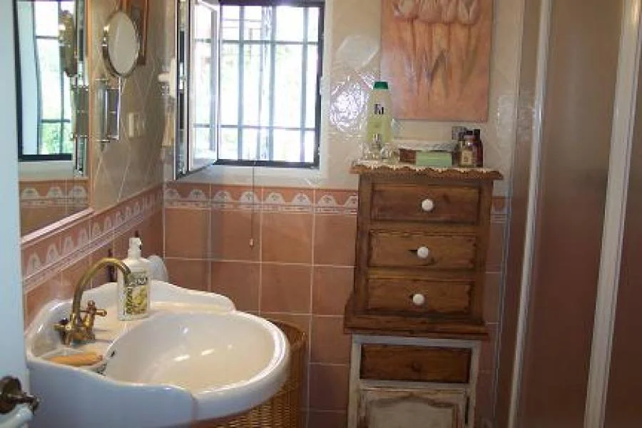 Chalet céntrico en Yeles con piscina privada