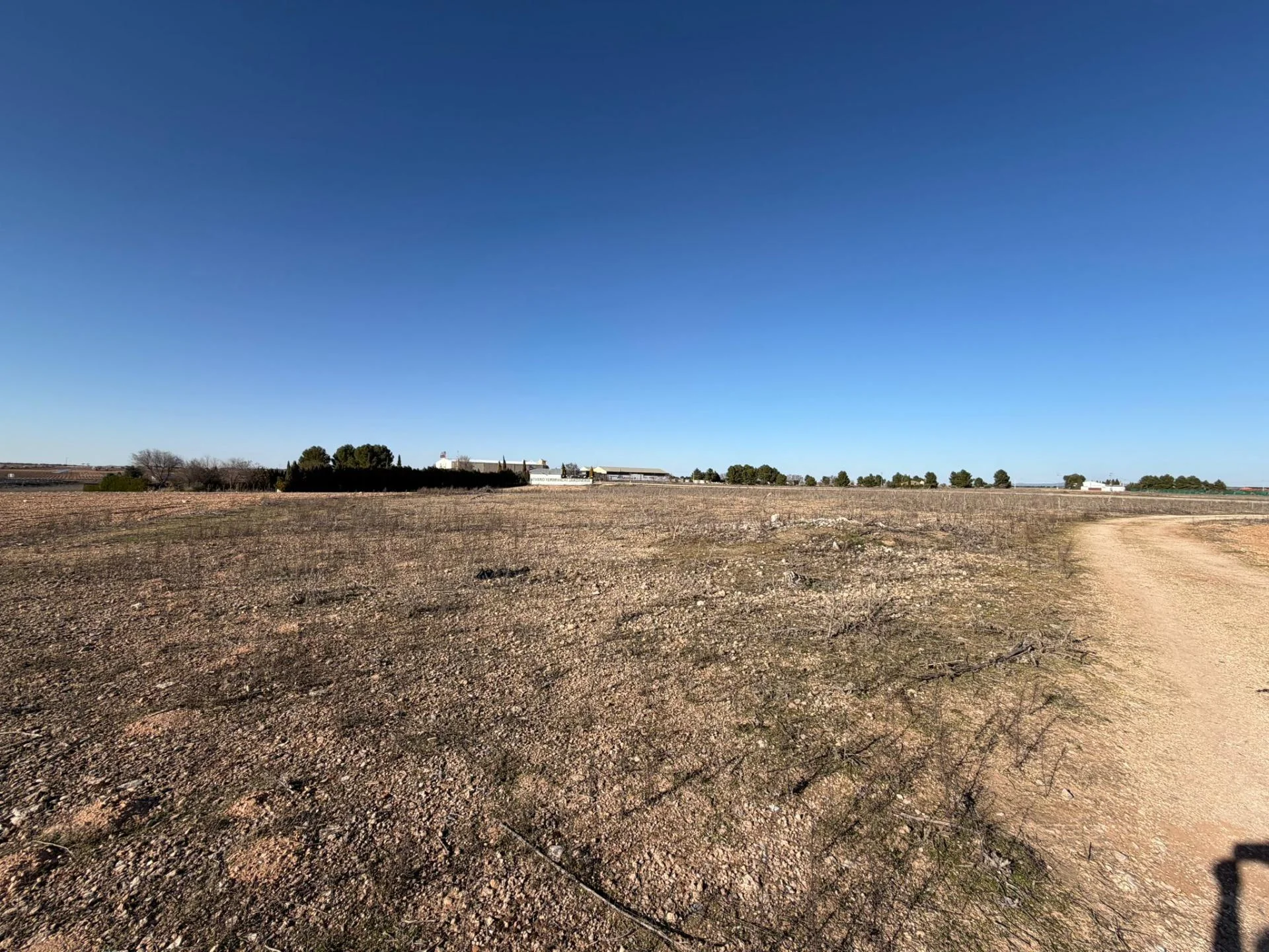 Large development land near Madrid route